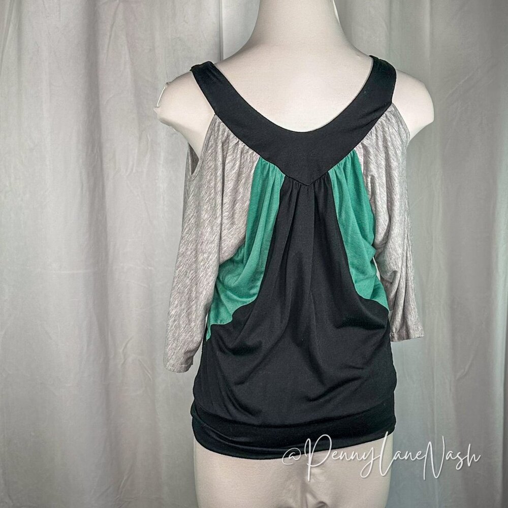American Rag Cold Shoulder Colorblock Top Blouse - Picture 6 of 7
